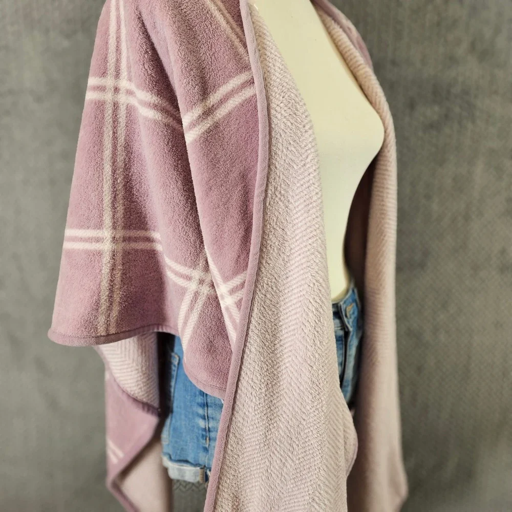 Cuddl Duds Mauve Plaid Fleece Wrap Poncho Oversized L/XL Open Front Side Buttons